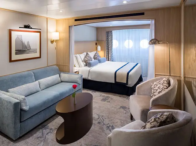 SP Star Porthole Suite